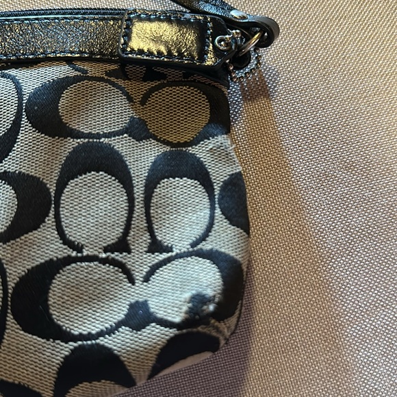 Black & Gray Coach Wristlet - Picture 8 of 9